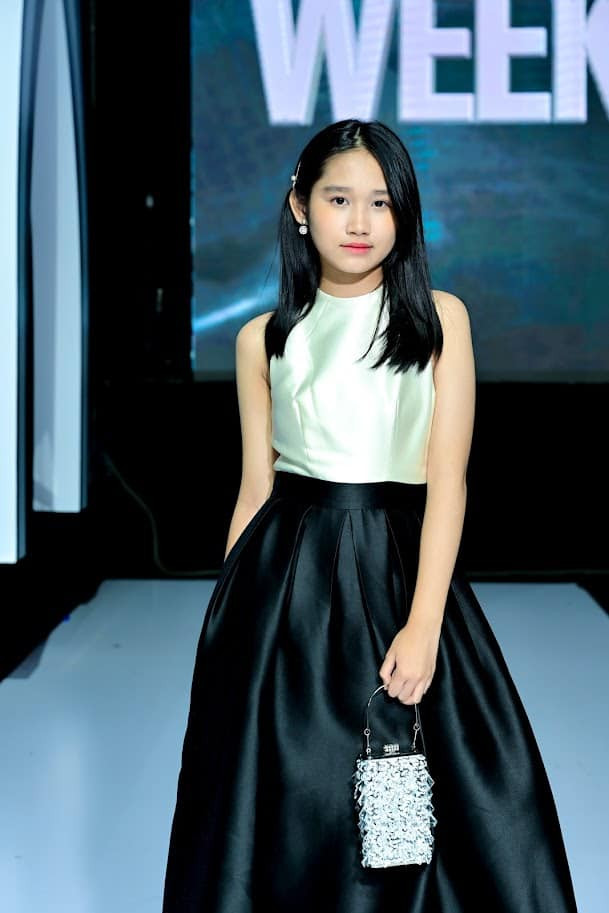 Con gái Minh Tiệp được réo đi thi hoa hậu vì nhan sắc ấn tượng chiều cao khủng ở tuổi 14