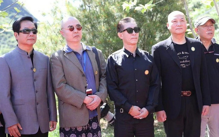 Từ Thiếu Hoa cùng các diễn viên