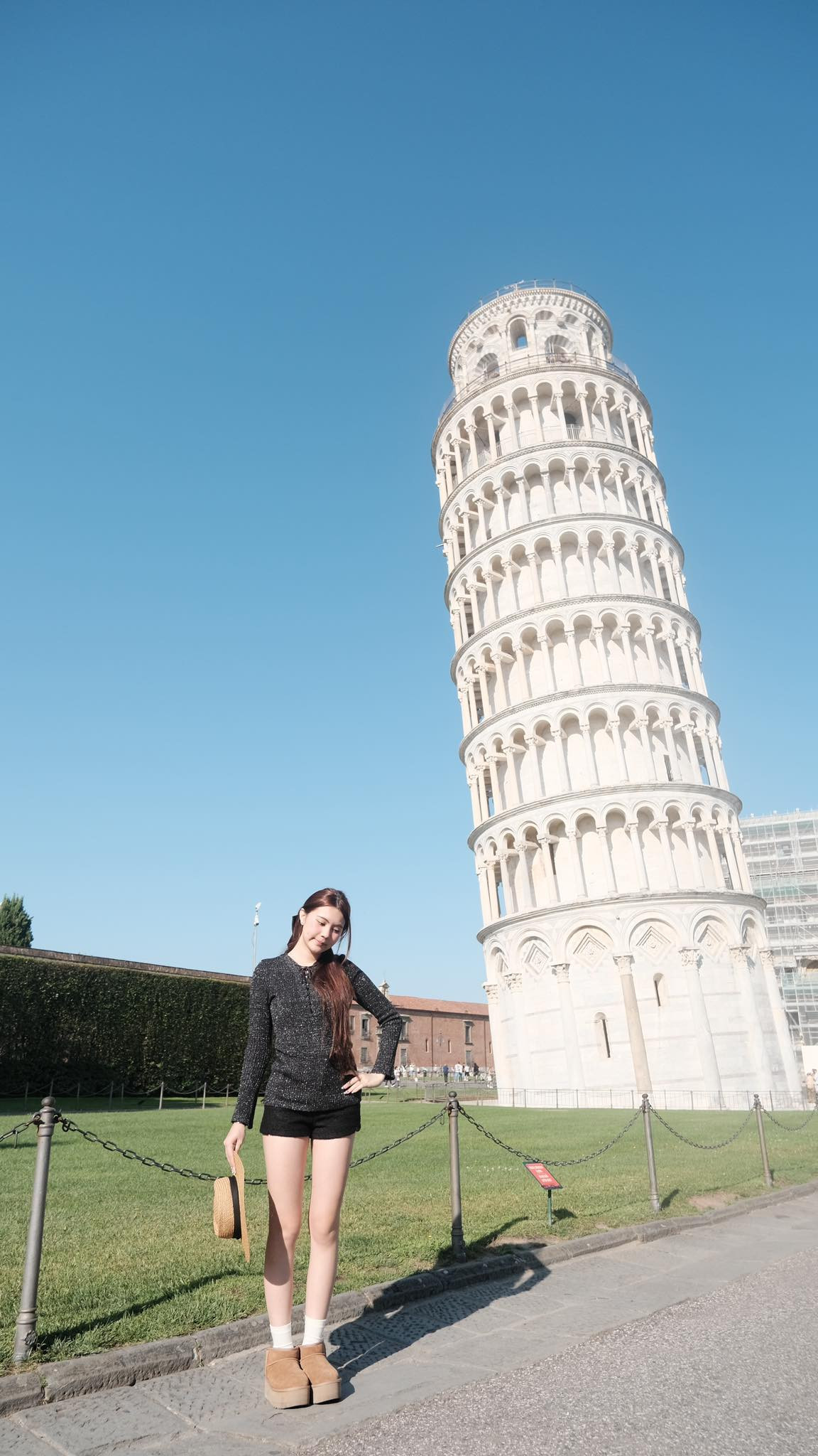 Khoe hình sống ảo bị mắng chỉ ảnh quá đà con gái MC đáp trả khiến nhiều người bất ngờ