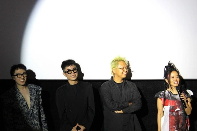 Sau biến cố sức khỏe Hồng Nhung hát thế nào