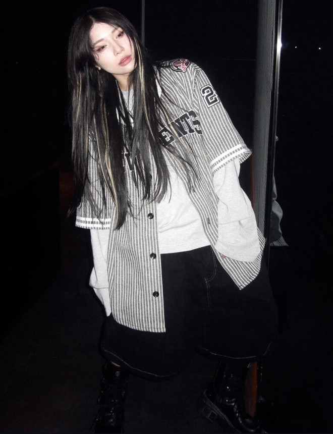 Tân binh 1999 LyHan gây bất ngờ tại Em xinh gu thời trang chất lừ