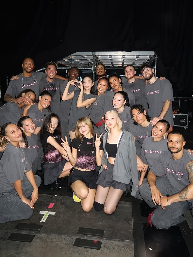 lalalalisam518508349183071063502652118046240155248618418n