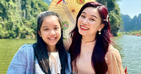 Nữ MC nổi tiếng 'đau tim' vì con gái 14 tuổi gặp sự cố ở trại hè