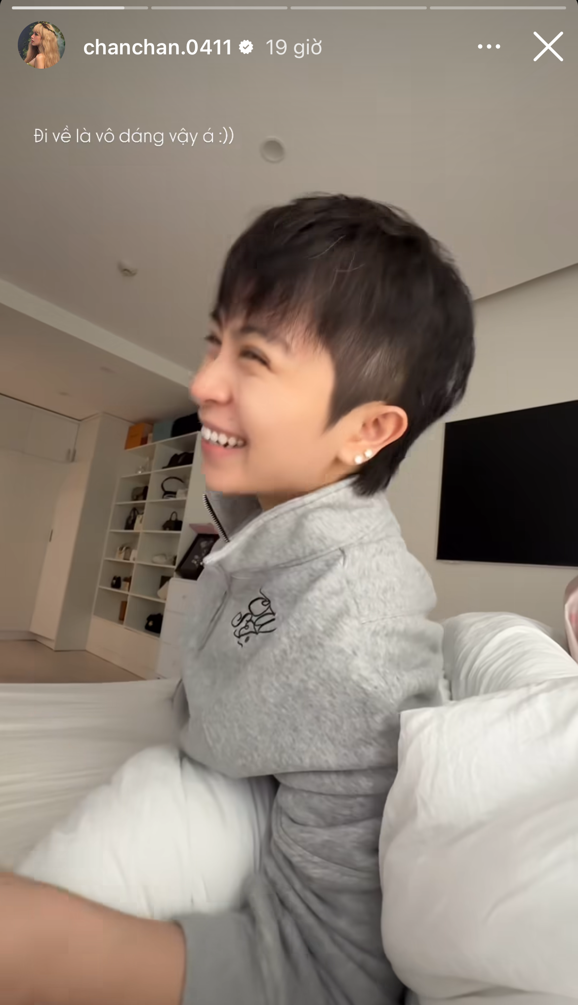 Hình ảnh đáng lo của Gil Lê sau ồn ào thanh lý đồ của Xoài Non gây tranh cãi