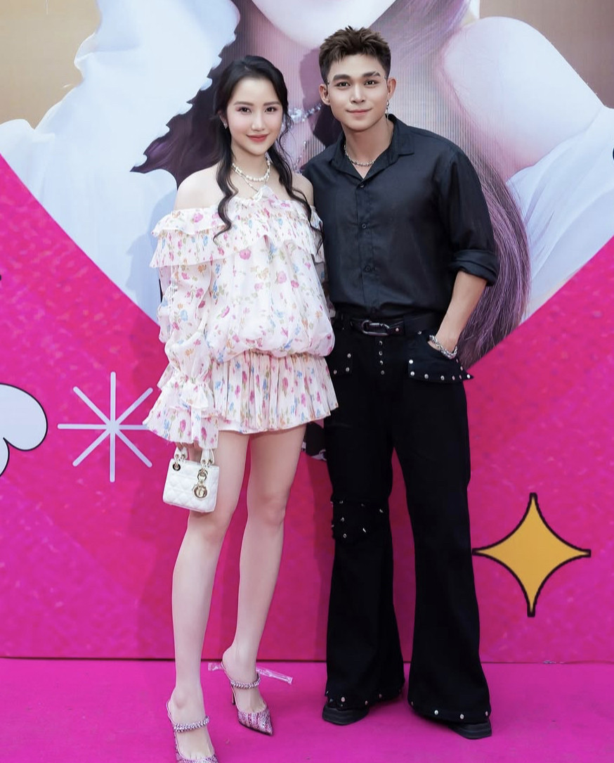 Vợ thiếu gia Phan Thành bị chụp lén nhan sắc thật khiến nhiều người ngỡ ngàng