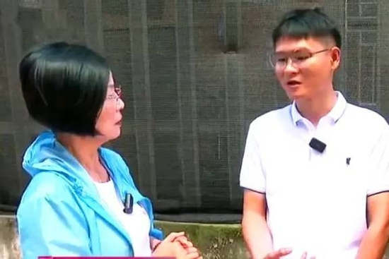 Chung sống 2 năm không đăng ký kết hôn, ngày chia tay chồng đòi lại sính lễ