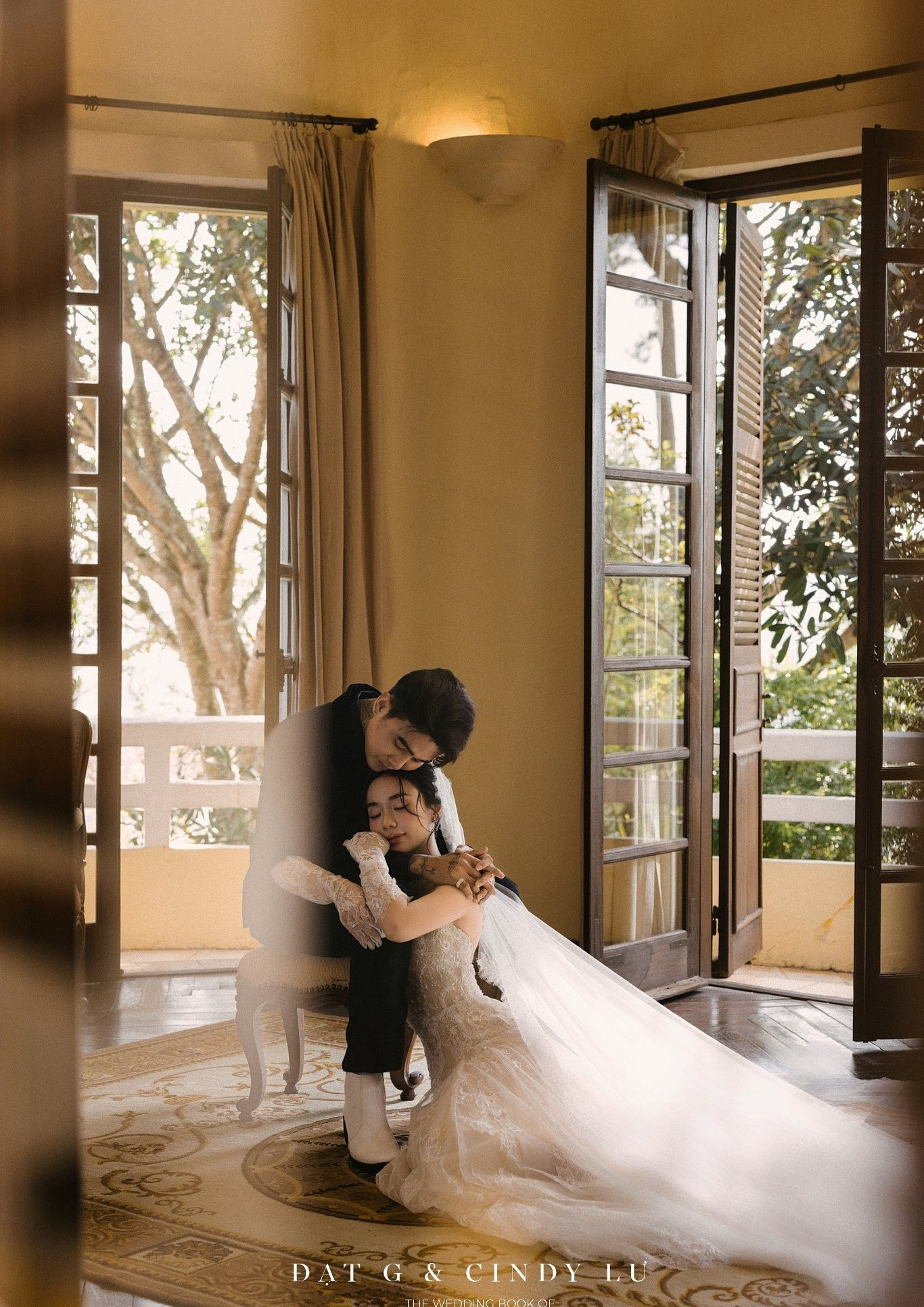 Đạt G hé lộ bộ ảnh cưới lung linh 2 con riêng của Cindy Lư cũng góp mặt