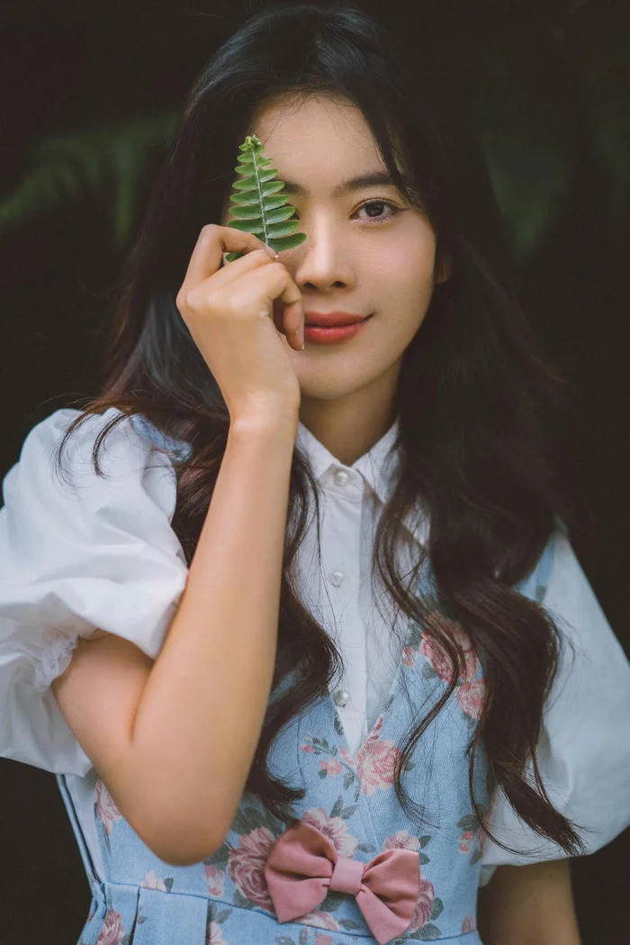 Nam Em trải lòng tâm sự khi thấy Hari Won hạnh phúc