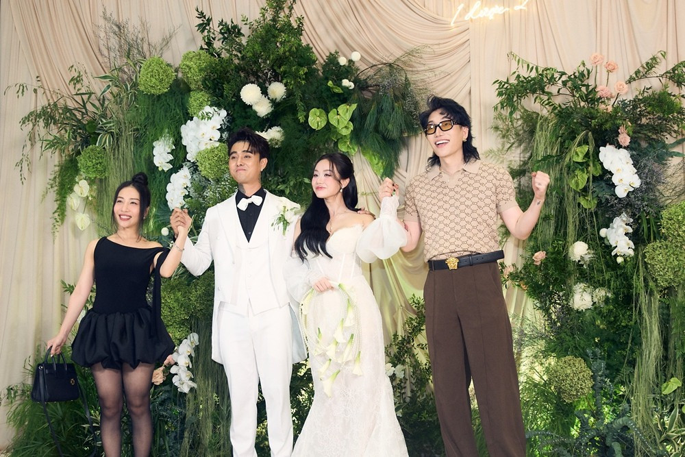 Một nửa showbiz Việt đổ bộ đám cưới Đạt G Cindy Lư