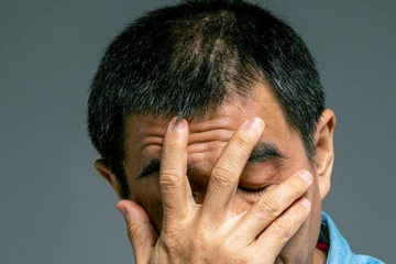 Bố cô dâu nói 4 câu giữa tiệc cưới, thông gia 'đứng hình', bỏ tiệc ra về
