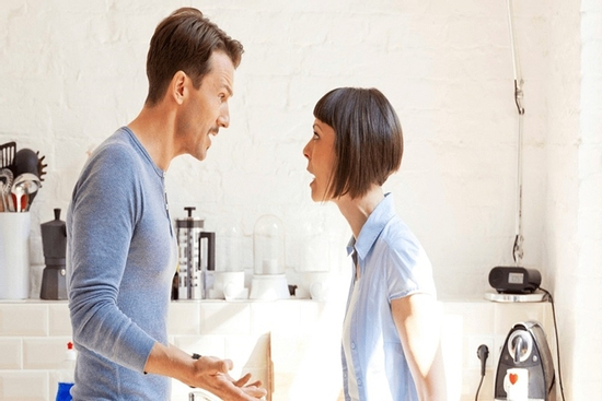Miệng nhanh hơn não: Những cung hoàng đạo càng nói càng mất điểm