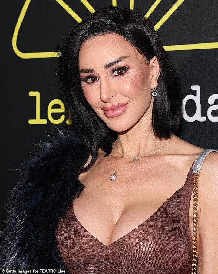 Hình ảnh của Shekinah Garner sau lần phẫu thuật nâng cơ mặt gần đây nhất và cũng là lần thứ ba, chụp vào tháng 1/2025.