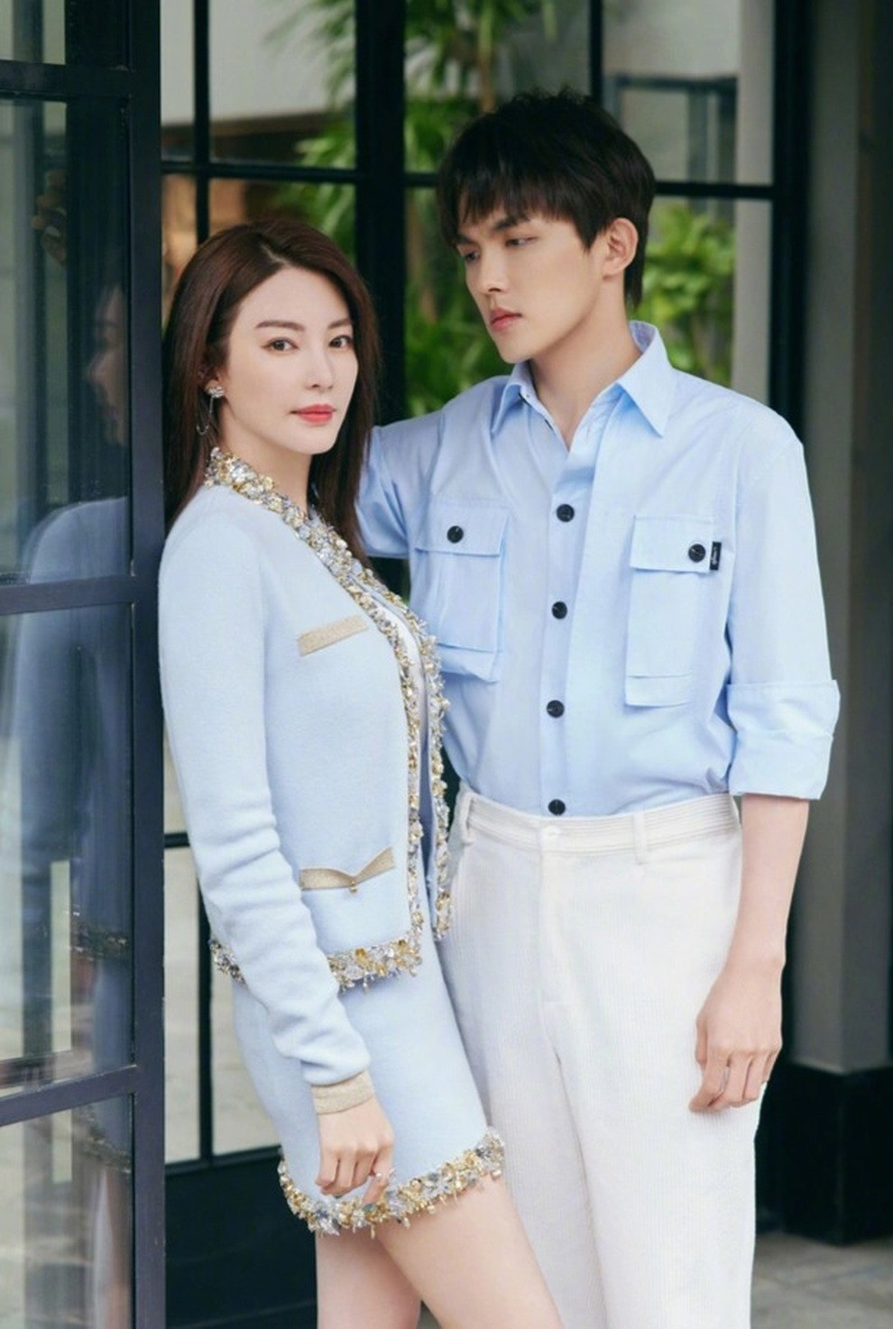 Mỹ nhân Hoa ngữ sau ly hôn Song Hye Kyo bản Trung có 2 đời chồng tai tiếng hẹn hò toàn trai trẻ