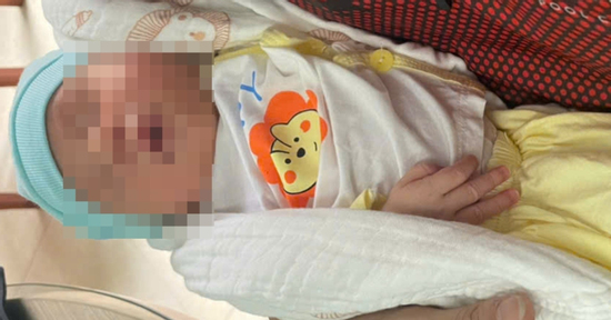 Sự thật bất ngờ vụ bé sơ sinh 'bị bỏ rơi' trong lô cao su ở Đồng Nai