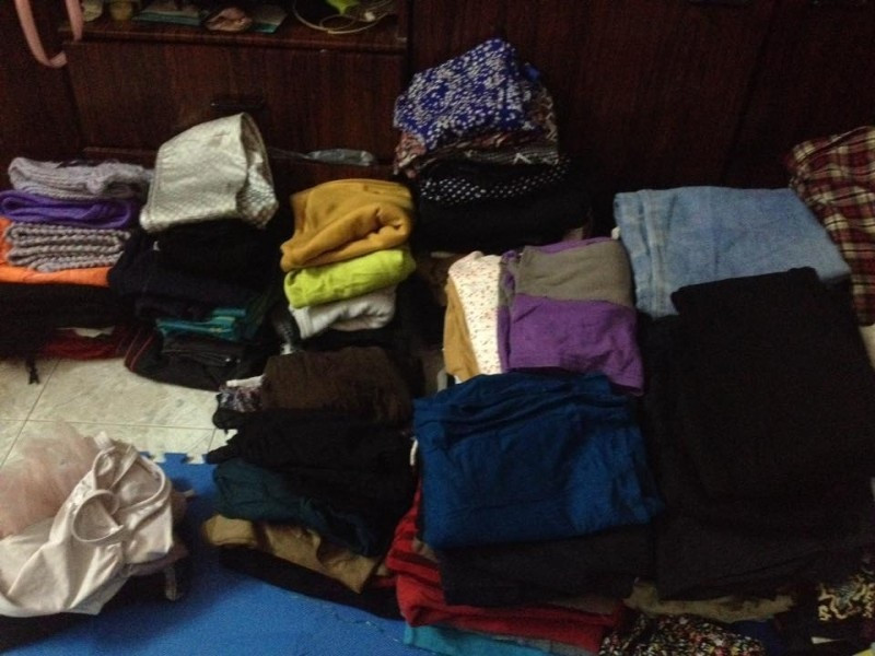 Vừa quyên góp từ thiện, người đàn ông sốc nặng khi thấy cảnh này - Ảnh 1.