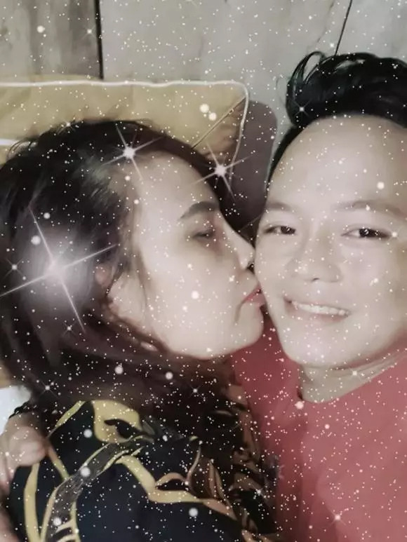 Xôn xao vợ chồng cô dâu Cao Bằng ly thân mối tình lệch nhau 35 tuổi đã toang