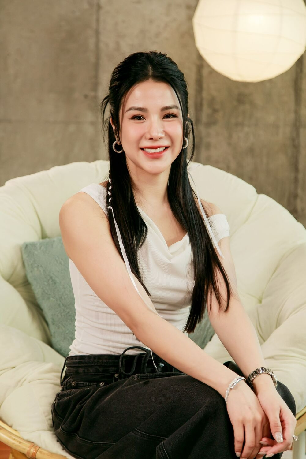 Bị dân mạng dội bom vì ngầm bênh vực Thiên An Diệp Lâm Anh đáp trả