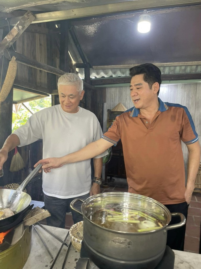 Huỳnh Anh Tuấn đột quỵ bạn thân Tùng Yuki nói câu gây xúc động