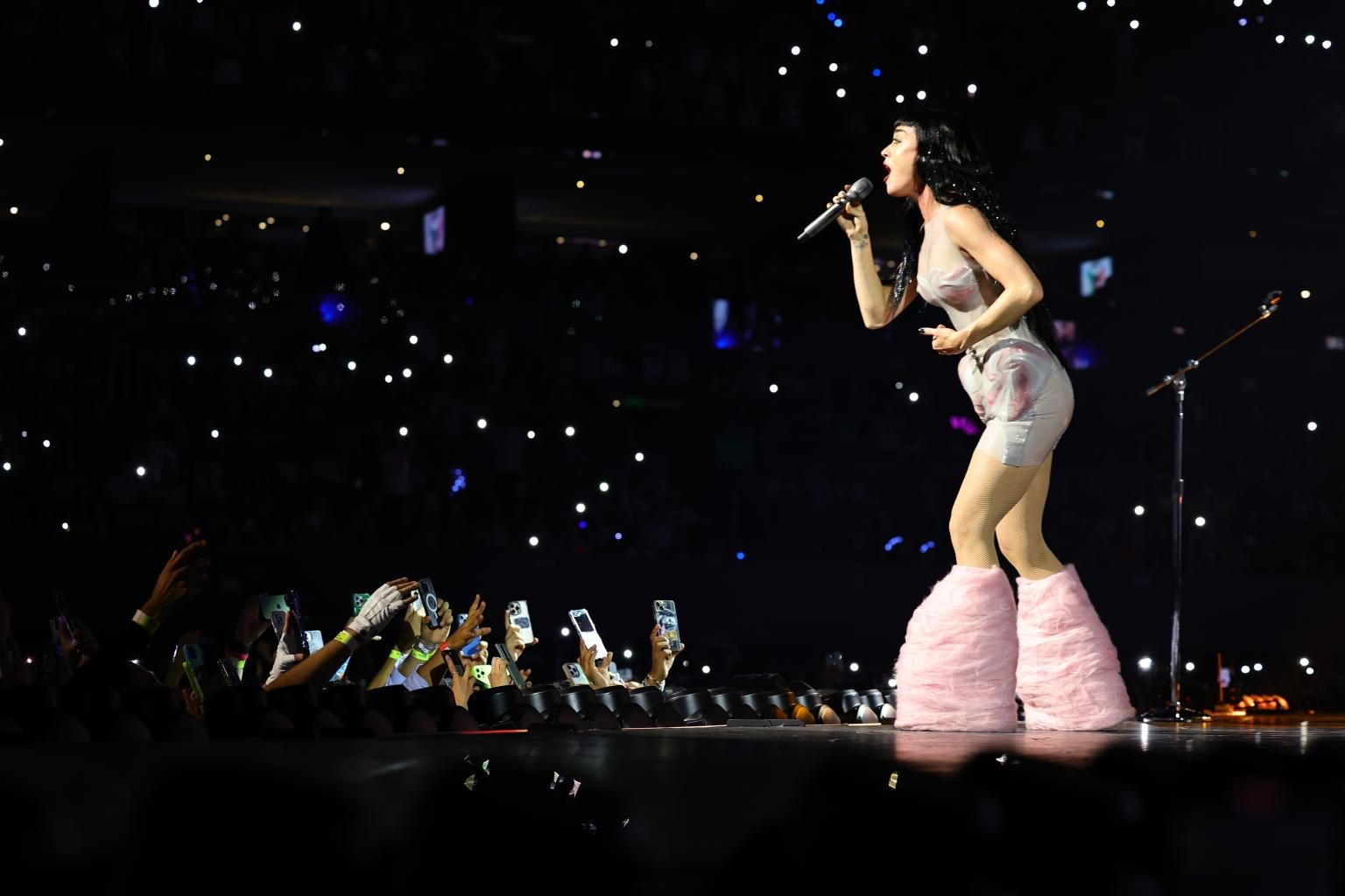 katy perry performs onstage katy 1