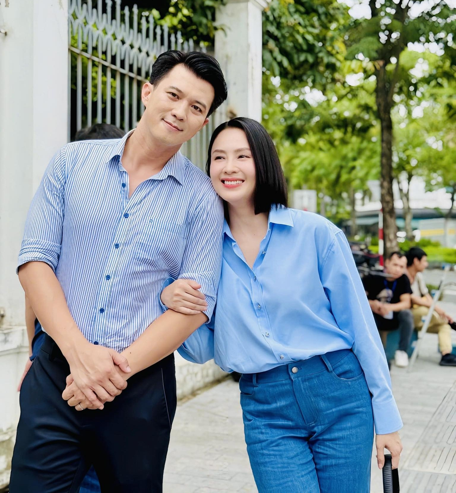 Diễn viên Hồng Diễm xuất hiện với diện mạo mới lạ, gây xôn xao- Ảnh 1.