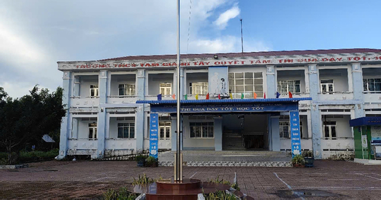 Hiệu trưởng bị tuyên 7 năm tù vì tham ô 10 triệu đồng: Đồng nghiệp nói lời thật lòng