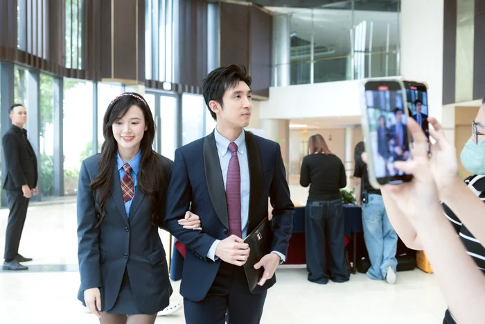 Midu khoe chồng làm điều lãng mạn diện mạo của Minh Đạt lại gây bàn tán