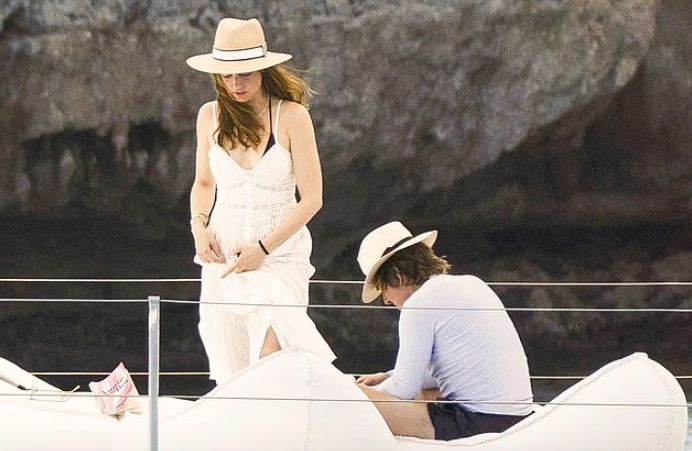 Tom Cruise, Ana de Armas4