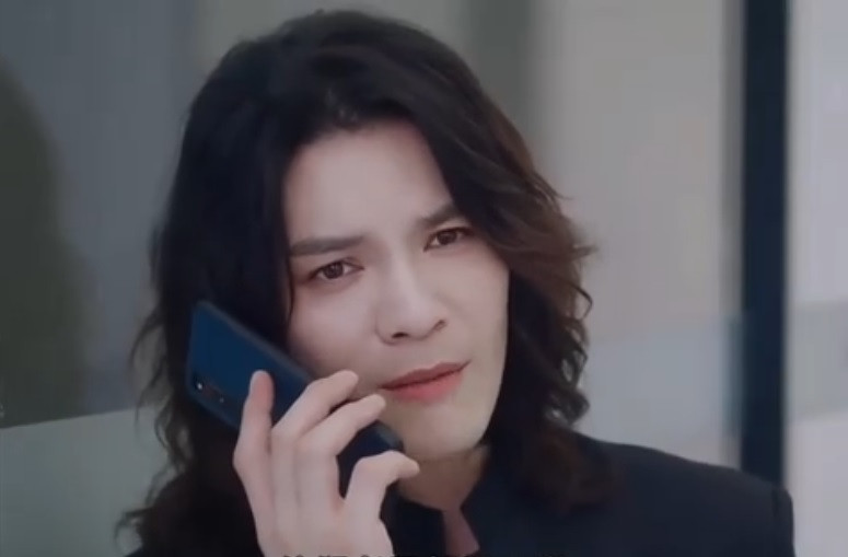 Con trai trùm xã hội đen Hong Kong đóng phim đàn ông mang bầu