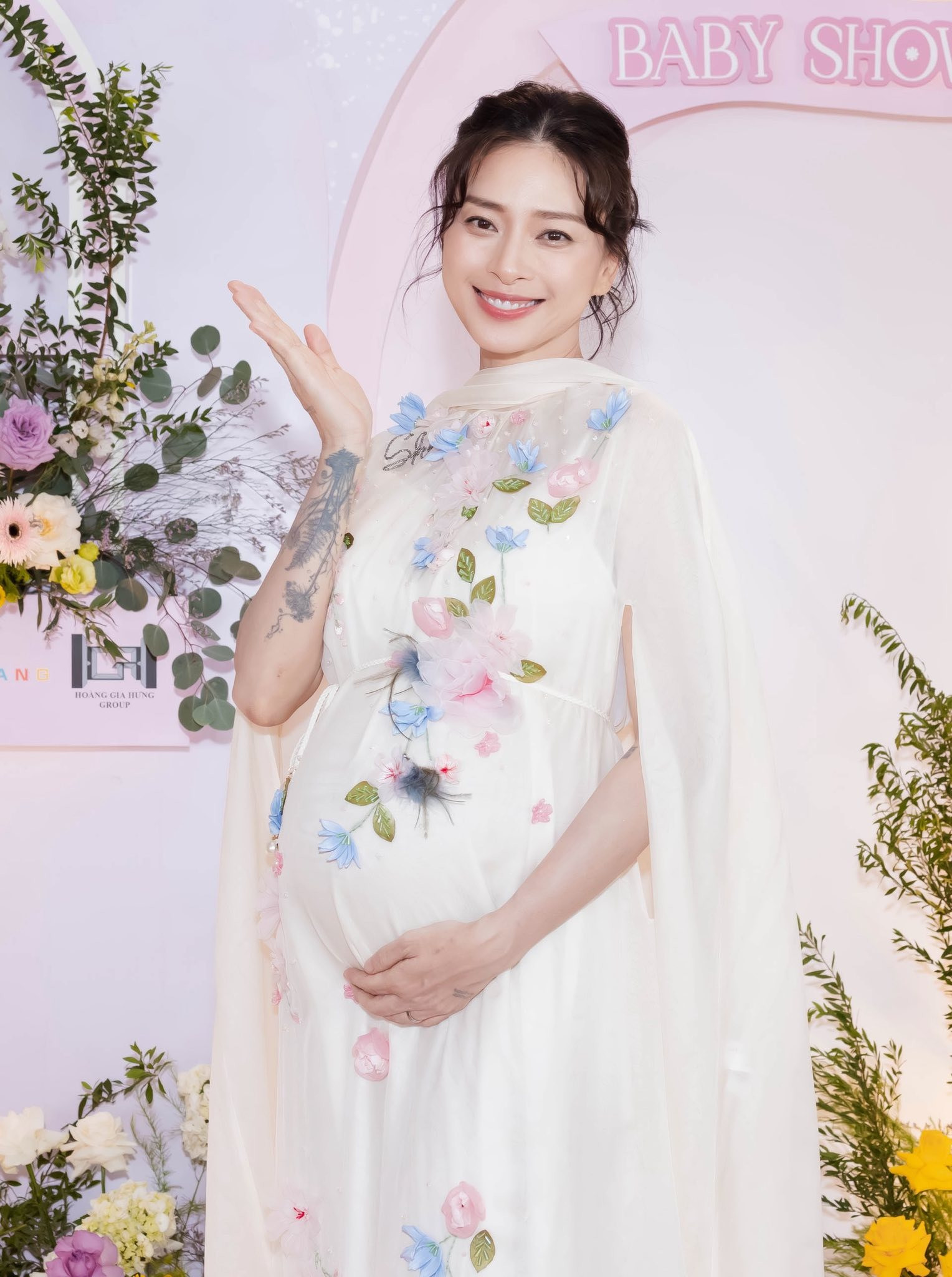 Sức khỏe gây lo lắng của Ngô Thanh Vân khi mang thai