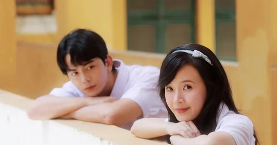 Midu gây tranh cãi khi U40 đóng vai nữ sinh 17 tuổi