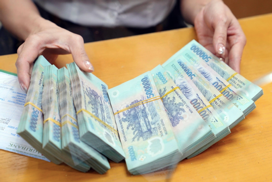 Nữ giáo viên lừa xin vào biên chế, chiếm đoạt tiền của người quen