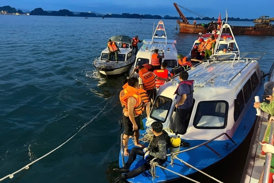 Vụ lật tàu ở Quảng Ninh: Nhanh chóng bồi thường và chi trả tiền bảo hiểm