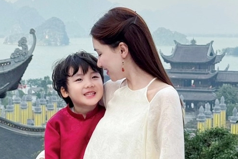 Con trai Hòa Minzy – 'soái ca' tương lai có gần 2 triệu người si mê, cực kỳ hiểu chuyện và tình cảm