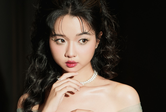 Sao nhí đắt show nhất Việt Nam dậy thì thành công, 20 tuổi đã sở hữu cả nhan sắc lẫn sự nghiệp đáng nể