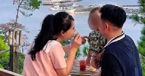 Vụ vợ chồng trẻ ngủ quên, thoát nạn lật tàu trên vịnh Hạ Long: Người bán vé lên tiếng