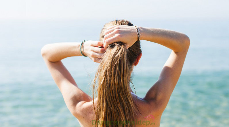 Bí quyết chăm sóc tóc mùa hè không thể bỏ qua- Ảnh 1.