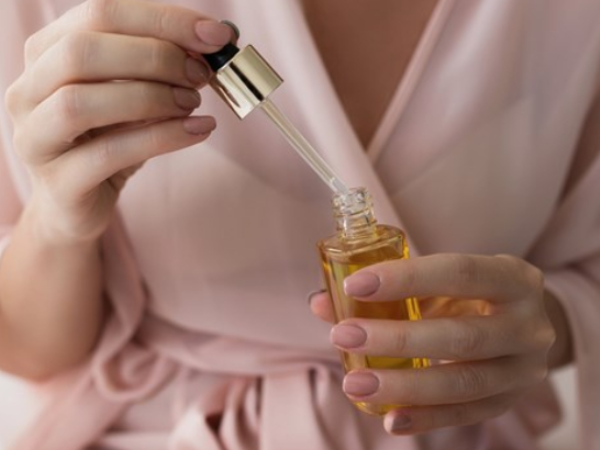 Cách sử dụng serum vitamin C để mang lại hiệu quả tối ưu nhất cho làn da ngày càng đẹp hơn - Ảnh 2