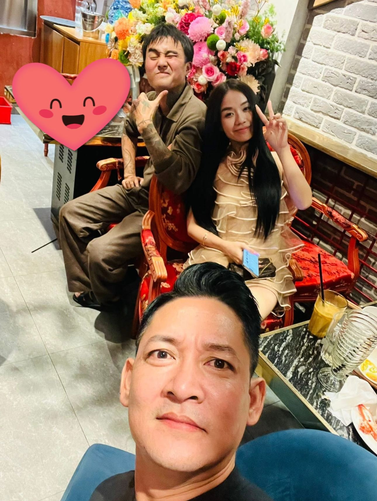 Hôn nhân bền chặt một thập kỷ của Thành Đạt Hải Băng