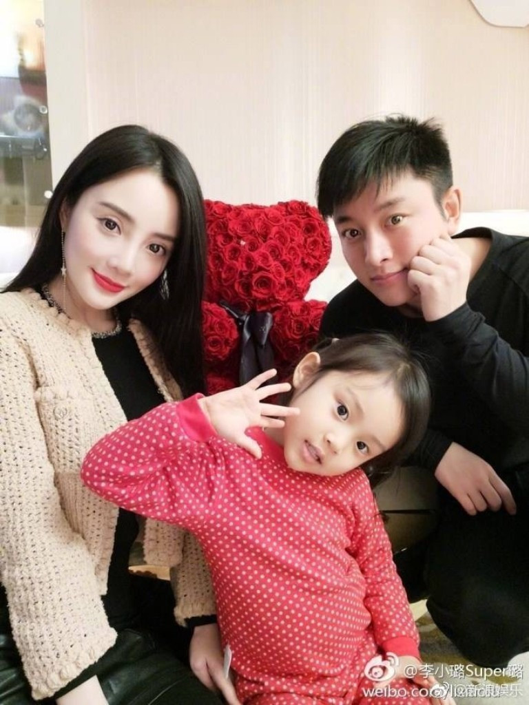 Mỹ nhân Hoa ngữ sau ly hôn Ảnh hậu trẻ nhất Kim Mã muối mặt vì ngoại tình bít cửa quay lại showbiz