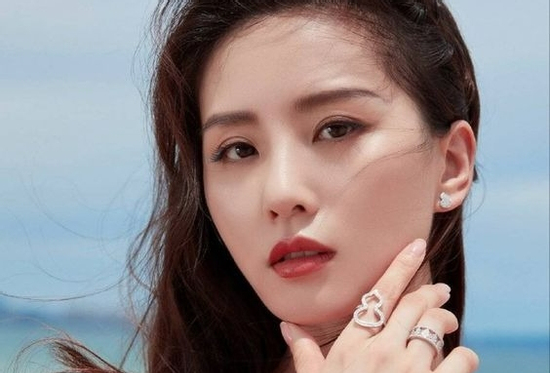 Trúng số độc đắc vào đúng ngày 24/7/2025, 3 con giáp làm gì cũng xuôi chèo mát mái, tiền bạc đếm không xuể