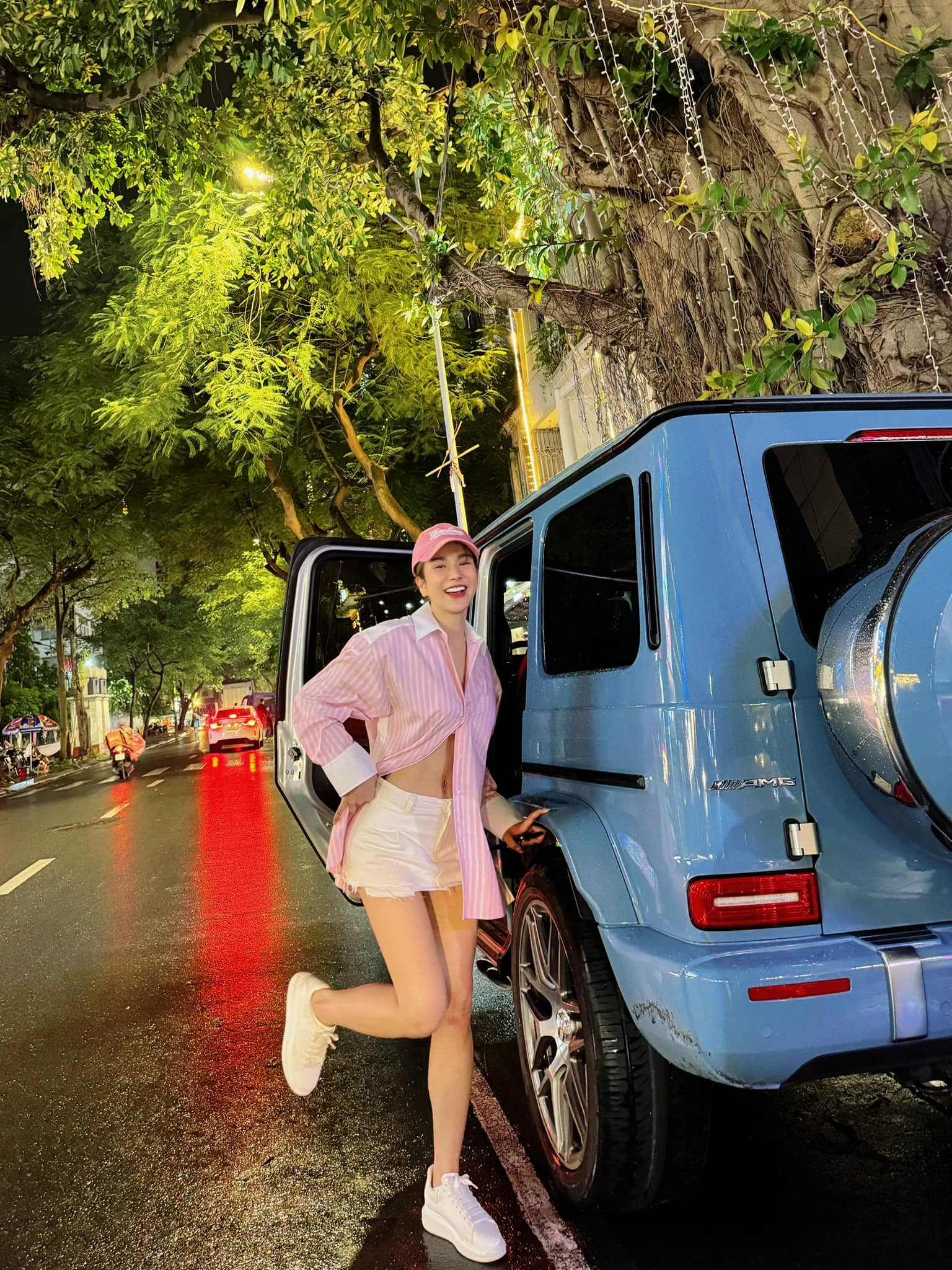 Hậu ly hôn, bà mẹ hai con Diệp Lâm Anh vẫn khiến người hâm mộ chao đảo vì sắc vóc như thuở đôi mươi - Ảnh 3.