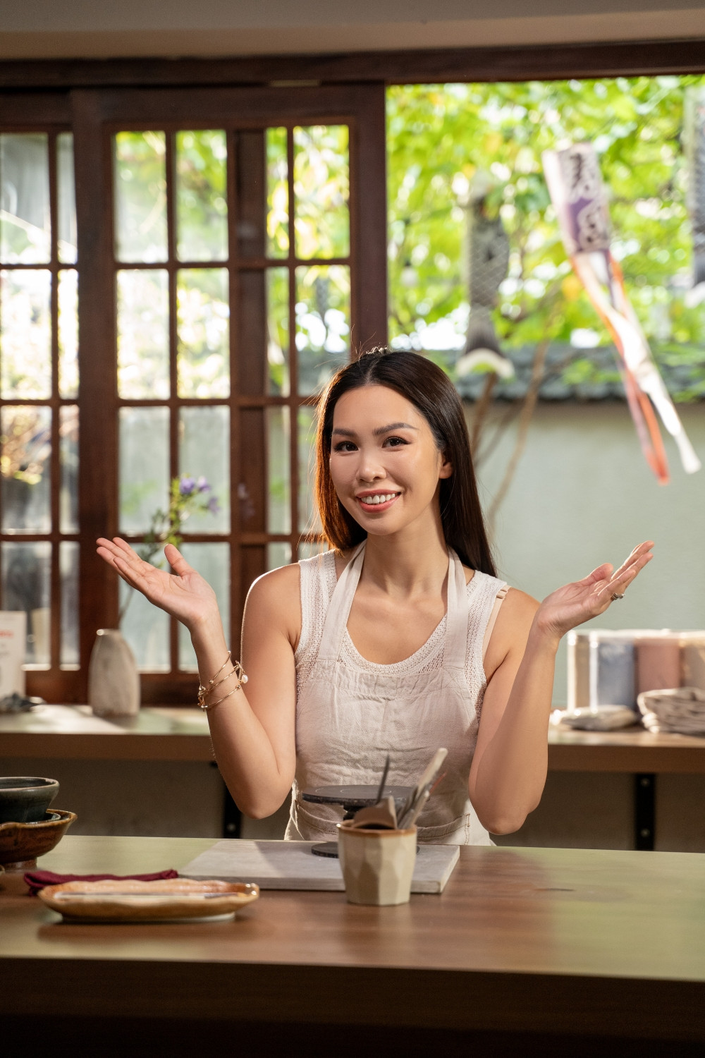 Siêu mẫu Hà Anh Bình thản giữa dư luận chọn hạnh phúc thay vì tổn thương