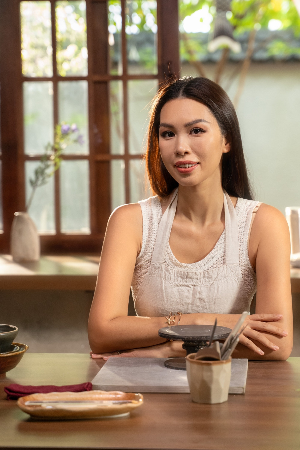 Siêu mẫu Hà Anh Bình thản giữa dư luận chọn hạnh phúc thay vì tổn thương