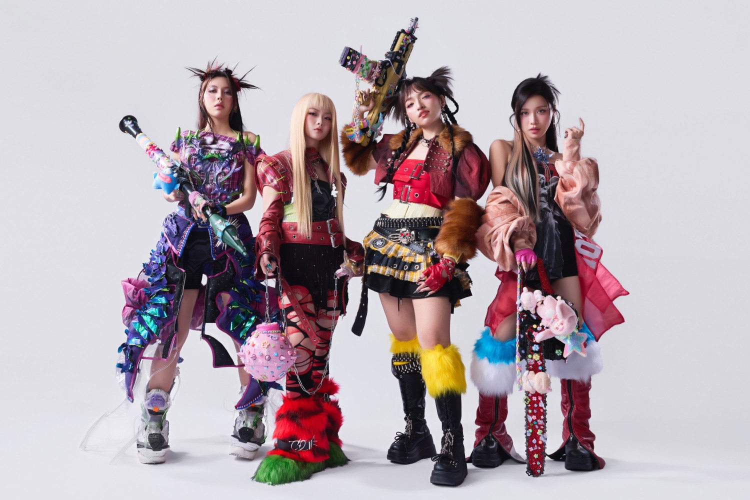 Chưa kịp buồn vì bị loại 4 Em Xinh đánh úp bài mới không thua kém nhóm nhạc quốc tế