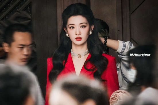 Mỹ nhân hễ mặc đồ đỏ là đẹp gấp 1000 lần: Nhan sắc tinh hoa, phong thần bao nhiêu cũng không đủ