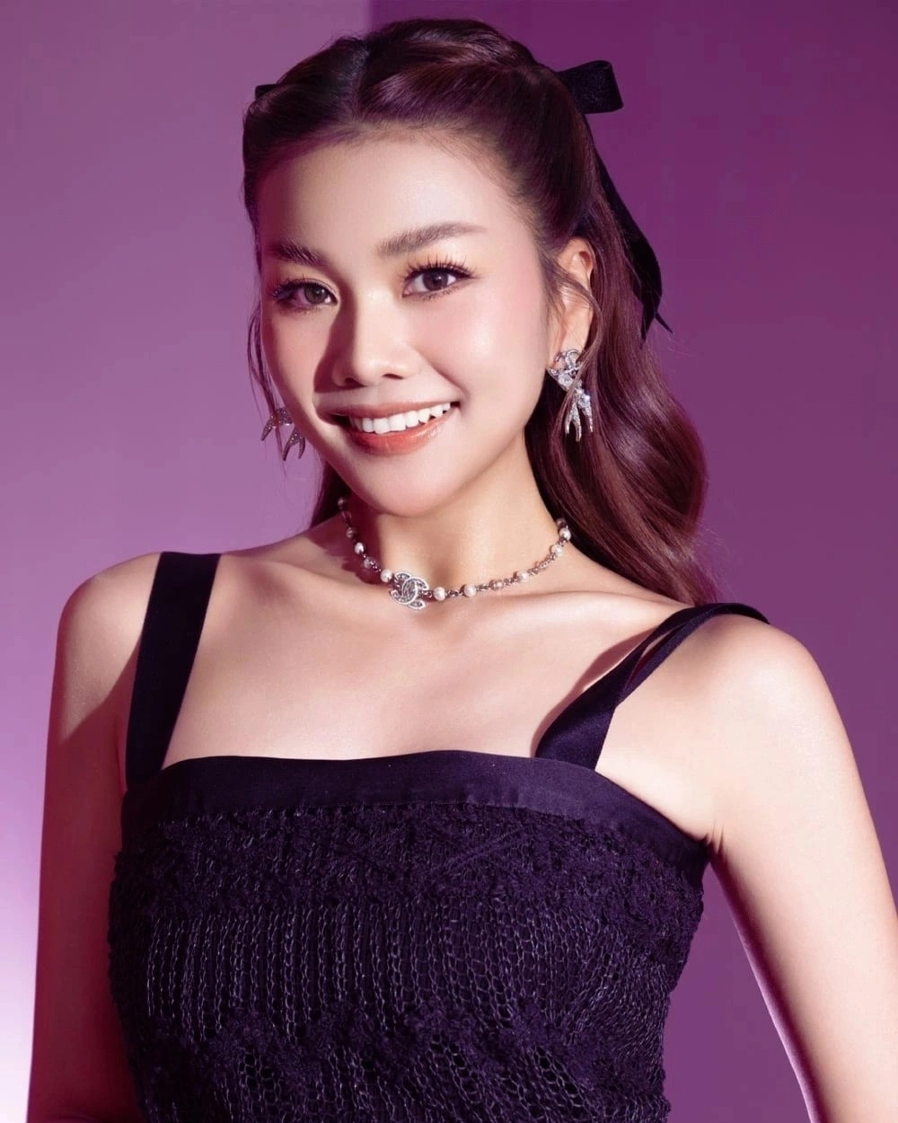 Thanh Hằng khoe ảnh tình bể bình bên ông xã