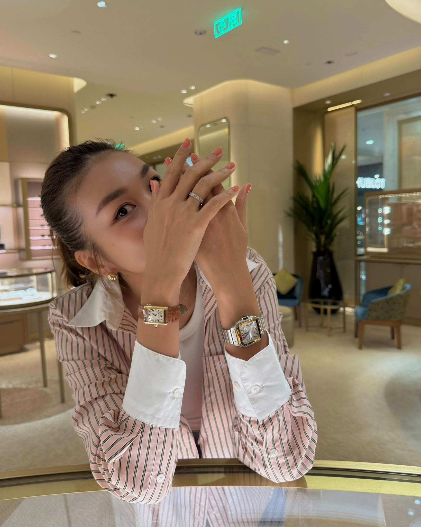 Thanh Hằng khoe ảnh tình bể bình bên ông xã