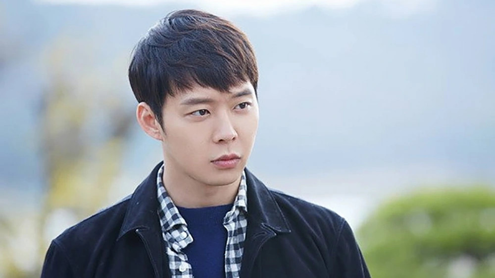 t.o.p, park yoo chun va nhung ngoi sao han quoc dinh be boi chat cam hinh anh 2