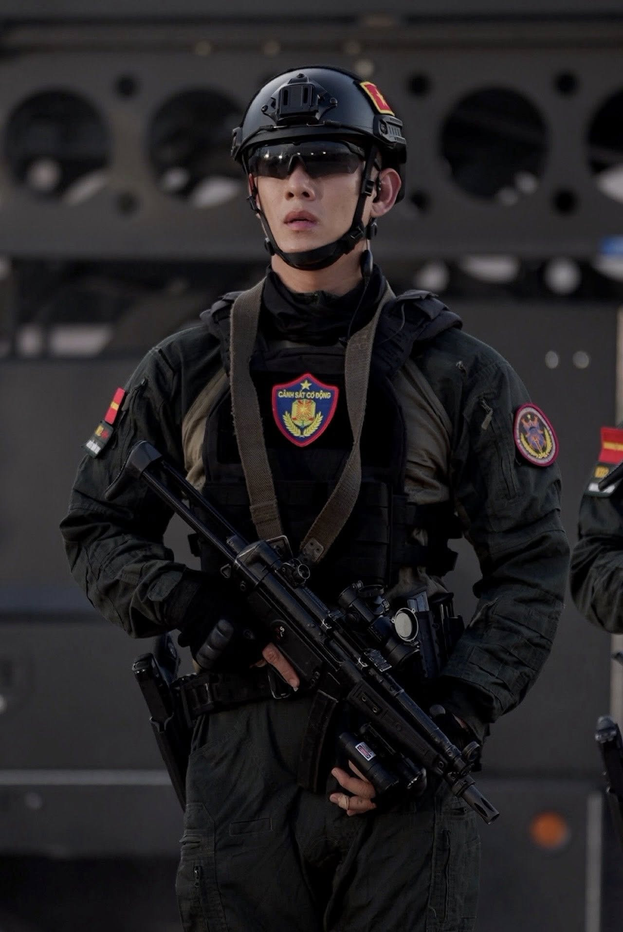 52326283613078652973675915835605770797613229n