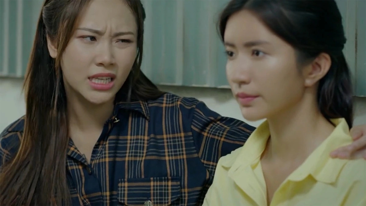 nguoi dep bi khan gia quay lung ghet cay ghet dang trong diu dang mau nang hinh anh 2